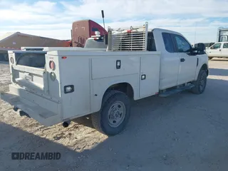 2019 Ford F-350 with VIN 1FT7X3B69KED70740, listed as a IAAI auction lot 41665562 with 190,822 mi miles and . Bid and sale history available at DreamBid. Image 4.