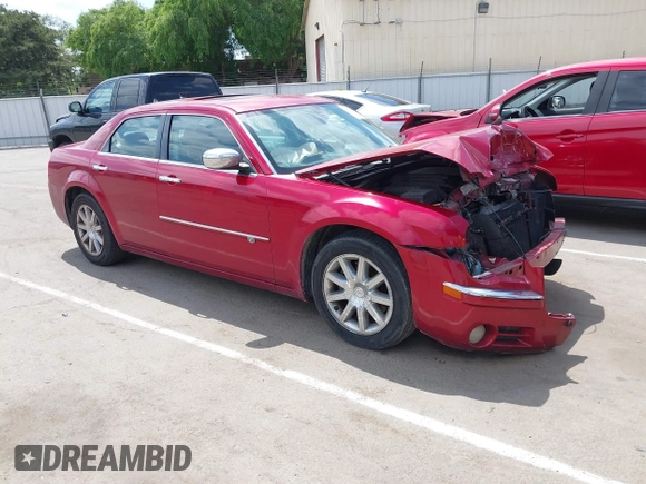 2008 Chrysler 300 C Hemi with VIN 2C3LA63H38H193822, listed as a IAAI auction lot 42043405 with 108,945 mi miles. Bid and sale history available at carsss.com. Image 1.