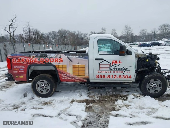 2016 GMC Sierra 2500HD with VIN 1GT02REG9GZ427283, listed as a IAAI auction lot 41513132 with 100,193 mi miles. Bid and sale history available at carsss.com. Image 13.