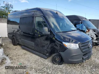 2024 Mercedes-Benz Sprinter Passenger with VIN W1Z4NGHY2RT189162, listed as a Copart auction lot 87842825 with 4,126 mi miles and Salvage Title. Bid and sale history available at carsss.com. Image 4.
