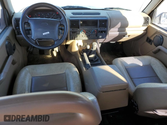 1994 Land Rover Discovery with VIN SALJY1282RA085655, listed as a Copart auction lot 87649665 with 147,779 mi miles and Clean Title. Bid and sale history available at DreamBid. Image 8.