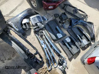 2024 Ford F-250 XL z VIN 1FT8W2BM1REE33484, wystawiony jako Copart lot #53136145 z przebiegiem 8734 mil mil oraz Szkody całkowita. Historia ofert i sprzedaży dostępna na DreamBid. Obrazek 12.