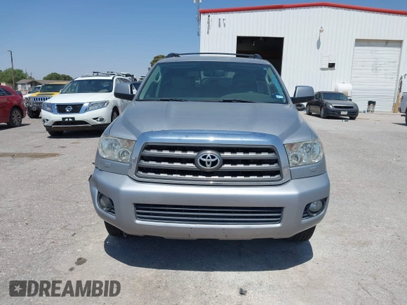 2011 Toyota Sequoia SR5 with VIN 5TDZM5G18BS003008, listed as a IAAI auction lot 42014008 with 220,259 mi miles. Bid and sale history available at carsss.com. Image 11.