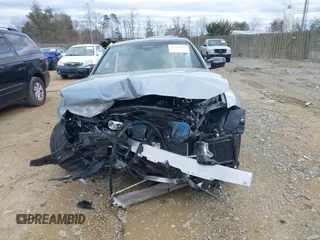 2025 BMW M4 Competition xDrive z VIN WBS33HK06SCS10581, wystawiony jako IAAI lot #41716871 z przebiegiem Nie podano mil oraz . Historia ofert i sprzedaży dostępna na DreamBid. Obrazek 12.