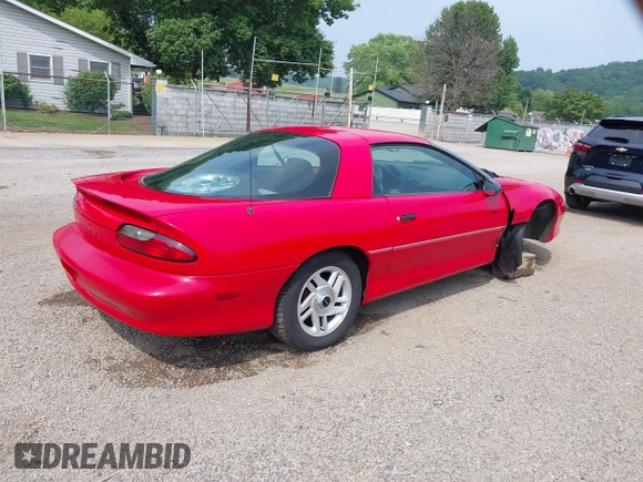 1993 Chevrolet Camaro z VIN 2G1FP22S4P2103696, wystawiony jako IAAI lot #42498084 z przebiegiem 64 393 mil mil oraz . Historia ofert i sprzedaży dostępna na DreamBid. Obrazek 4.