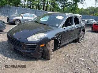 2015 Porsche Macan S with VIN WP1AB2A5XFLB63720, listed as a IAAI auction lot 42423527 with 118,636 mi miles and . Bid and sale history available at DreamBid. Image 17.