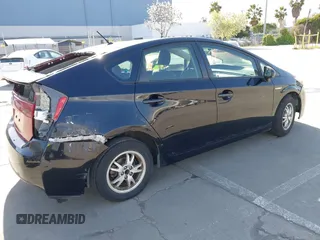 2015 Toyota Prius Four with VIN JTDKN3DU8F1875855, listed as a IAAI auction lot 41942209 with 275,120 mi miles. Bid and sale history available at carsss.com. Image 4.