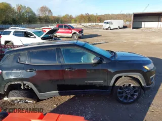 2021 Jeep Compass 80th Anniversary с VIN 3C4NJDEB0MT601065, выставлен на аукционе IAAI как лот 40804626 с пробегом 47 373 миль миль и . История ставок и продаж доступна на DreamBid. Изображение 14.