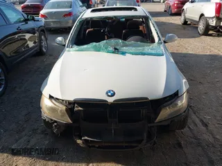 2008 BMW 3 Series 335i z VIN WBAVB775X8NM05207, wystawiony jako IAAI lot #42716561 z przebiegiem 213 753 mil mil oraz . Historia ofert i sprzedaży dostępna na DreamBid. Obrazek 6.