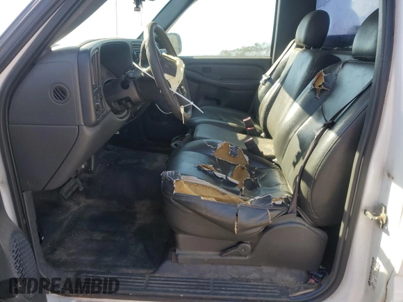 2004 Chevrolet Silverado 1500 Work Truck with VIN 1GCEC14T94Z334469, listed as a Copart auction lot 47420335 with 222,497 mi miles and Salvage Title. Bid and sale history available at carsss.com. Image 7.
