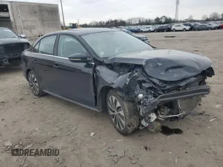 2015 Volkswagen Jetta Sedan Hybrid SEL Premium with VIN 3VW637AJ6FM328270, listed as a Copart auction lot 85991374 with 103,571 mi miles and Salvage Title. Bid and sale history available at carsss.com. Image 4.