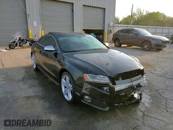2012 Audi S5 Premium Plus z VIN WAUCVAFR2CA017629, wystawiony jako Copart lot #52552015 z przebiegiem 139 330 mil mil oraz Szkoda całkowita • Salvage title. Historia ofert i sprzedaży dostępna na DreamBid. Obrazek 13.