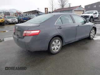 2008 Toyota Camry LE z VIN 4T1BE46KX8U762021, wystawiony jako IAAI lot #42072732 z przebiegiem 153 646 mil mil oraz . Historia ofert i sprzedaży dostępna na DreamBid. Obrazek 4.