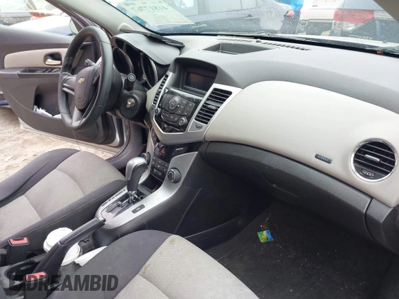 2014 Chevrolet Cruze LS with VIN 1G1PA5SG6E7275673, listed as a IAAI auction lot 41817767 with 121,250 mi miles and . Bid and sale history available at DreamBid. Image 5.