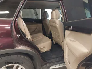 2014 Kia Sorento LX with VIN 5XYKT4A7XEG462778, listed as a IAAI auction lot 41981022 with 126,520 mi miles and . Bid and sale history available at carsss.com. Image 8.
