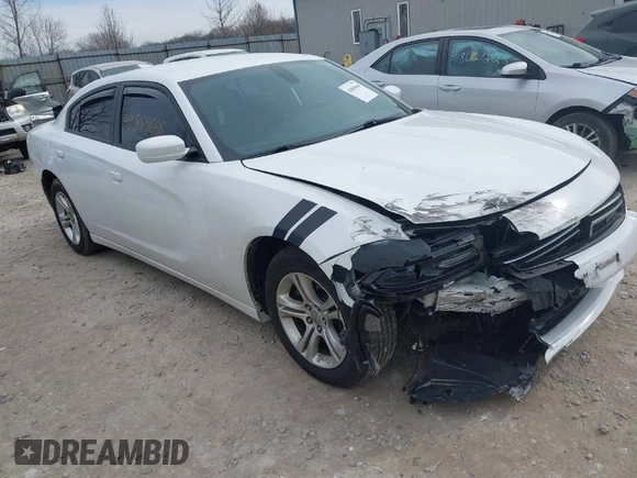 2015 Dodge Charger SE z VIN 2C3CDXBGXFH812015, wystawiony jako IAAI lot #41869666 z przebiegiem 108 823 mil mil oraz . Historia ofert i sprzedaży dostępna na DreamBid. Obrazek 1.
