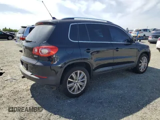 2011 Volkswagen Tiguan SEL w/Premium Navi with VIN WVGAV7AX2BW550158, listed as a Copart auction lot 57649235 with 133,346 mi miles and Clean title. Bid and sale history available at DreamBid. Image 3.