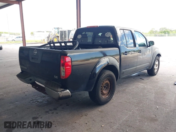 2007 Nissan Frontier SE z VIN 1N6AD07U77C441003, wystawiony jako IAAI lot #42264523 z przebiegiem 423 457 mil mil oraz . Historia ofert i sprzedaży dostępna na DreamBid. Obrazek 4.