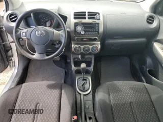 2011 Scion xD z VIN JTKKU4B41B1013933, wystawiony jako Copart lot #50499405 z przebiegiem 137 741 mil mil oraz Tytuł czysty. Historia ofert i sprzedaży dostępna na DreamBid. Obrazek 8.