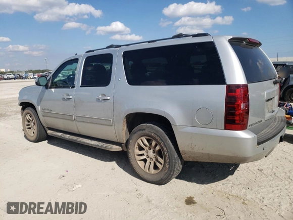 2014 Chevrolet Suburban LT with VIN 1GNSCJE06ER114674, listed as a Copart auction lot 44053755 with 199,486 mi miles and Salvage Title. Bid and sale history available at carsss.com. Image 2.