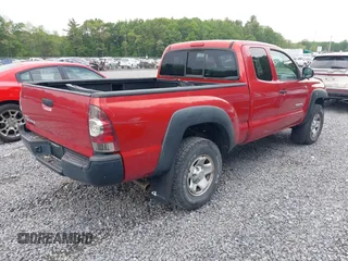 2011 Toyota Tacoma z VIN 5TFUX4EN8BX004834, wystawiony jako IAAI lot #42439354 z przebiegiem 130 974 mil mil oraz . Historia ofert i sprzedaży dostępna na DreamBid. Obrazek 4.