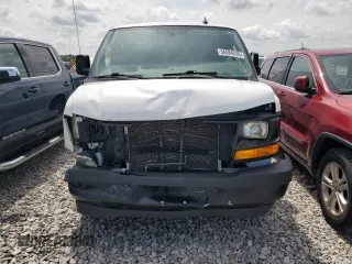 2017 Chevrolet Express Cargo z VIN 1GCWGAFG0H1321543, wystawiony jako Copart lot #56884035 z przebiegiem 125 311 mil mil oraz Szkoda całkowita • Salvage title. Historia ofert i sprzedaży dostępna na DreamBid. Obrazek 5.