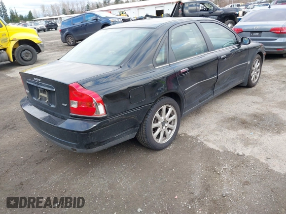 2004 Volvo S80 with VIN YV1TH59HX41349382, listed as a IAAI auction lot 41712062 with 77,124 mi miles. Bid and sale history available at carsss.com. Image 4.
