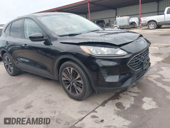 2022 Ford Escape SE with VIN 1FMCU0G6XNUB18144, listed as a IAAI auction lot 42390521 with 27,594 mi miles and . Bid and sale history available at DreamBid. Image 1.
