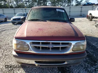 1997 Ford Explorer XL z VIN 1FMDU32E7VZB27827, wystawiony jako Copart lot #88686485 z przebiegiem 237 485 mil mil oraz Szkoda całkowita • Salvage title. Historia ofert i sprzedaży dostępna na DreamBid. Obrazek 5.