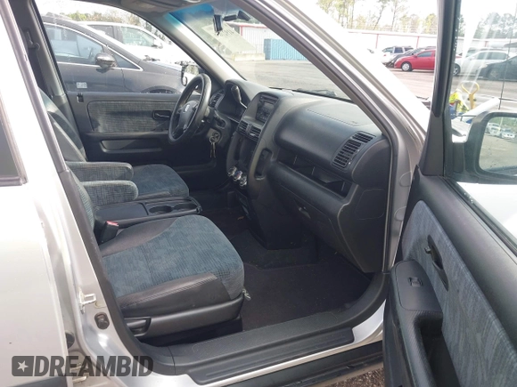 2004 Honda CR-V LX with VIN SHSRD78484U234513, listed as a IAAI auction lot 41927636 with 340,169 mi miles and . Bid and sale history available at carsss.com. Image 5.