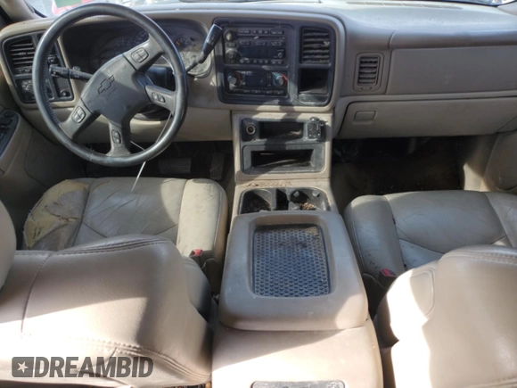 2004 Chevrolet Suburban LS with VIN 3GNFK16Z74G230403, listed as a Copart auction lot 48772155 with 0 mi miles and Salvage Title. Bid and sale history available at carsss.com. Image 8.