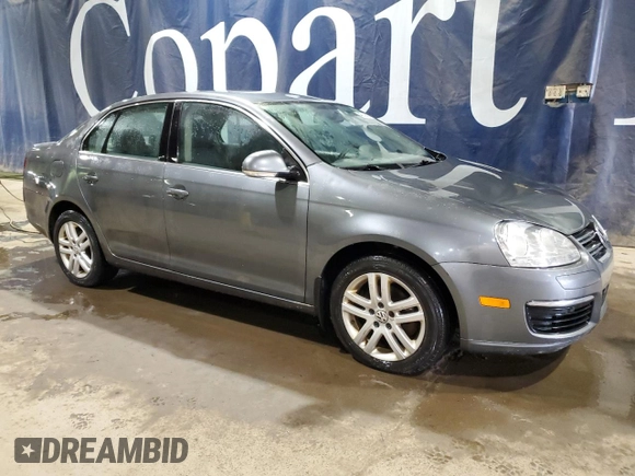 2010 Volkswagen Jetta TDI z VIN 3VWAL7AJ1AM128254, wystawiony jako Copart lot #48739525 z przebiegiem 164 823 mil mil oraz Czysty tytuł • Clean title. Historia ofert i sprzedaży dostępna na DreamBid. Obrazek 4.