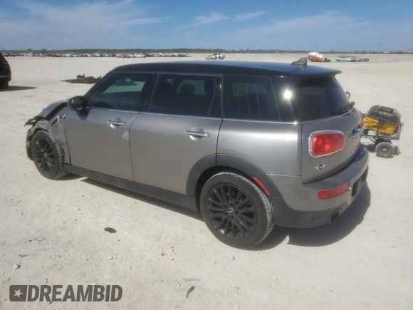 2016 MINI Clubman z VIN WMWLN5C57G2B28303, wystawiony jako Copart lot #56638375 z przebiegiem 130 262 mil mil oraz Szkoda całkowita • Salvage title. Historia ofert i sprzedaży dostępna na DreamBid. Obrazek 2.