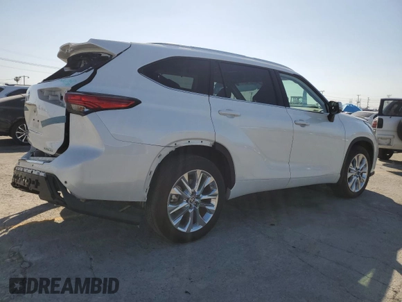 2023 Toyota Highlander L z VIN 5TDKDRAH4PS024217, wystawiony jako Copart lot #56317795 z przebiegiem 12 036 mil mil oraz Szkoda całkowita • Salvage title. Historia ofert i sprzedaży dostępna na DreamBid. Obrazek 3.