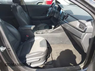 2018 Kia Niro EX with VIN KNDCC3LC7J5133340, listed as a IAAI auction lot 41958356 with 150,195 mi miles. Bid and sale history available at carsss.com. Image 5.