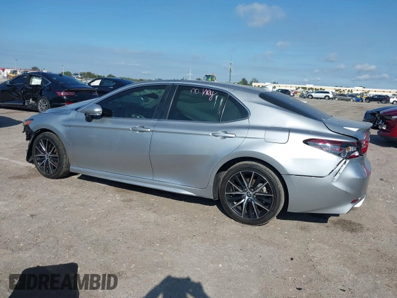 2022 Toyota Camry SE with VIN 4T1T11AK9NU686020, listed as a IAAI auction lot 41155558 with 46,746 mi miles and . Bid and sale history available at DreamBid. Image 3.