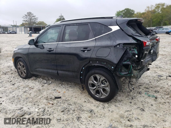 2024 Kia Seltos S z VIN KNDEU2AA0R7551238, wystawiony jako Copart lot #50701335 z przebiegiem 19 498 mil mil oraz Szkoda całkowita • Salvage title. Historia ofert i sprzedaży dostępna na DreamBid. Obrazek 2.