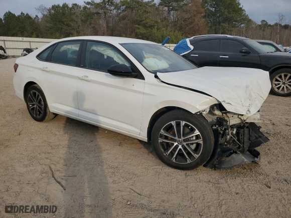 2024 Volkswagen Jetta Sport with VIN 3VWBM7BU6RM079641, listed as a Copart auction lot 43957135 with 9,578 mi miles and Salvage Title. Bid and sale history available at carsss.com. Image 4.
