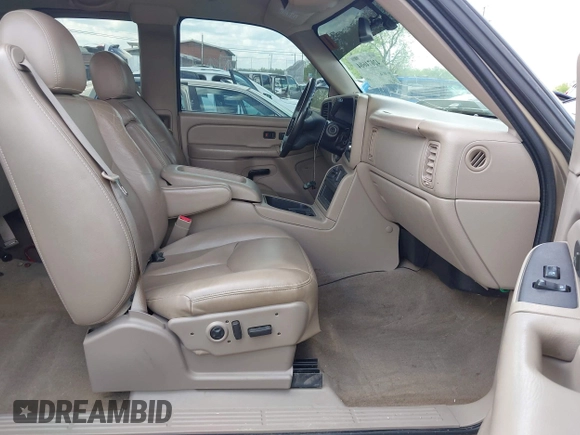 2004 Chevrolet Silverado 1500 LS with VIN 2GCEC19T141134218, listed as a IAAI auction lot 42074604 with 229,100 mi miles and . Bid and sale history available at DreamBid. Image 5.