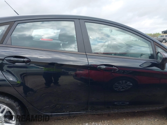 2018 Ford Fiesta SE with VIN 3FADP4EJ0JM133190, listed as a IAAI auction lot 41952815 with 69,930 mi miles. Bid and sale history available at carsss.com. Image 14.