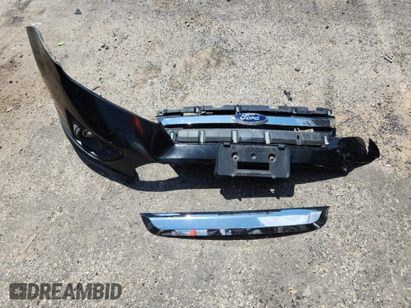 2012 Ford Fusion SE with VIN 3FAHP0HA0CR328069, listed as a Copart auction lot 63400105 with 131,848 mi miles and Non repairable. Bid and sale history available at DreamBid. Image 12.