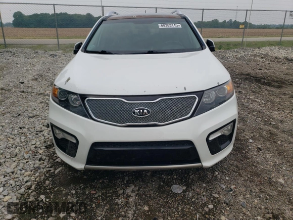 2013 Kia Sorento SX z VIN 5XYKWDA20DG412272, wystawiony jako Copart lot #60263145 z przebiegiem Nie podano mil oraz Czysty tytuł • Clean title. Historia ofert i sprzedaży dostępna na DreamBid. Obrazek 5.