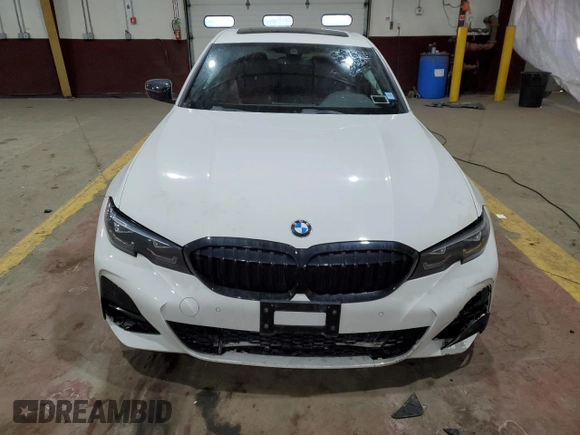2022 BMW 3 Series 330i xDrive with VIN 3MW5R7J0XN8C26835, listed as a Copart auction lot 42025995 with 49,189 mi miles and Salvage Title. Bid and sale history available at carsss.com. Image 5.