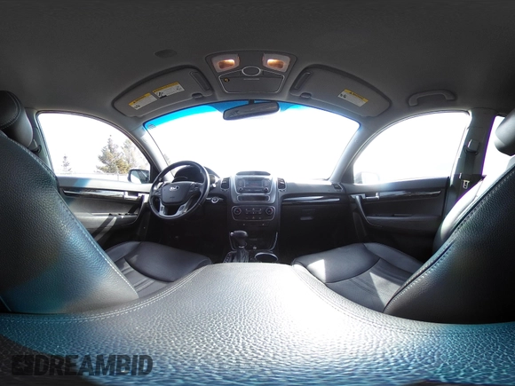 2014 Kia Sorento LX with VIN 5XYKTDA61EG475569, listed as a IAAI auction lot 41924158 with 58,724 mi miles and . Bid and sale history available at carsss.com. Image 18.