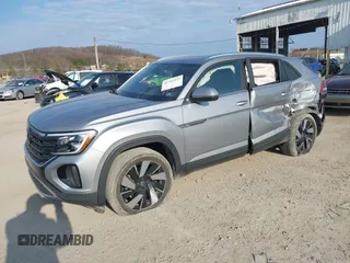 2024 Volkswagen Atlas SE with VIN 1V2KE2CA4RC223498, listed as a IAAI auction lot 41762422 with 15,618 mi miles and . Bid and sale history available at DreamBid. Image 18.
