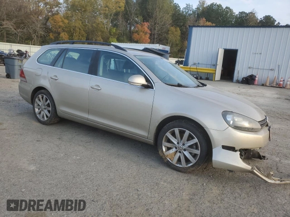 2014 Volkswagen Jetta SportWagen TDI w/Sunroof with VIN 3VWPL7AJ0EM614862, listed as a Copart auction lot 82580534 with 106,282 mi miles and Salvage Title. Bid and sale history available at carsss.com. Image 4.