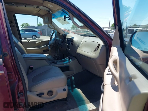 2001 Ford Expedition Eddie Bauer with VIN 1FMEU17W61LB69297, listed as a IAAI auction lot 42658961 with 73,334 mi miles and . Bid and sale history available at DreamBid. Image 5.