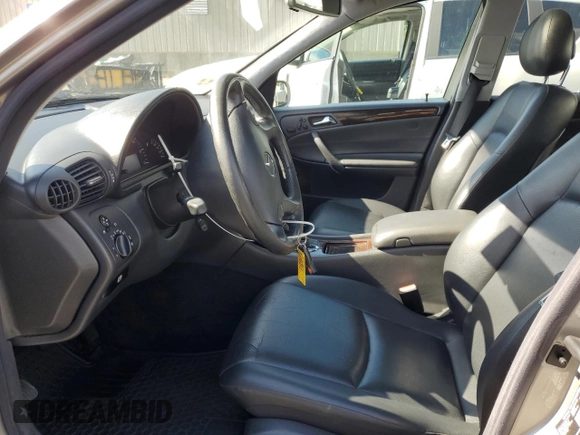 2004 Mercedes-Benz C 320 with VIN WDBRF64J54F538237, listed as a Copart auction lot 75284944 with 123,170 mi miles and Salvage Title. Bid and sale history available at DreamBid. Image 7.