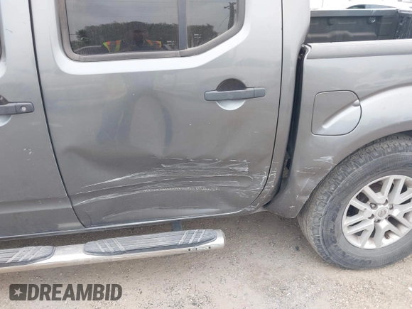 2016 Nissan Frontier SV z VIN 1N6AD0ER2GN730728, wystawiony jako IAAI lot #41837413 z przebiegiem 120 037 mil mil oraz . Historia ofert i sprzedaży dostępna na DreamBid. Obrazek 6.