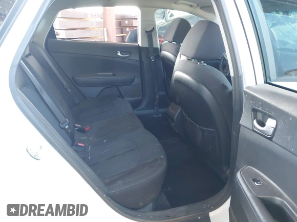 2017 Kia Optima LX with VIN 5XXGT4L37HG176394, listed as a IAAI auction lot 42397417 with 82,310 mi miles and . Bid and sale history available at DreamBid. Image 8.